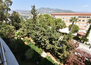 ضمن افخم مجمعات مركز الانيا - شقة مفروشة بتصميم غرفتين وصالة 