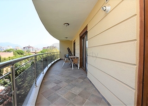 ضمن افخم مجمعات مركز الانيا - شقة مفروشة بتصميم غرفتين وصالة 