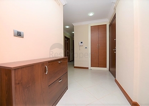 ضمن افخم مجمعات مركز الانيا - شقة مفروشة بتصميم غرفتين وصالة 