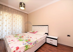 ضمن افخم مجمعات مركز الانيا - شقة مفروشة بتصميم غرفتين وصالة 