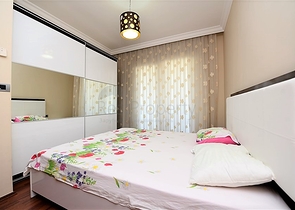 ضمن افخم مجمعات مركز الانيا - شقة مفروشة بتصميم غرفتين وصالة 