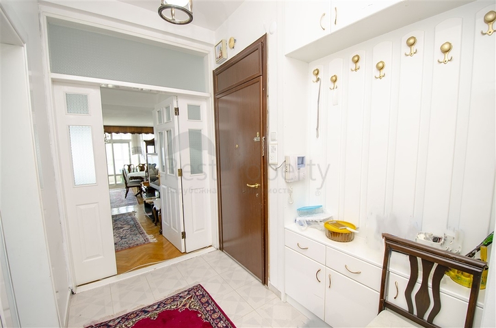 شقة 3 + 1 تطل على البحر الأبيض المتوسط في أنطاليا