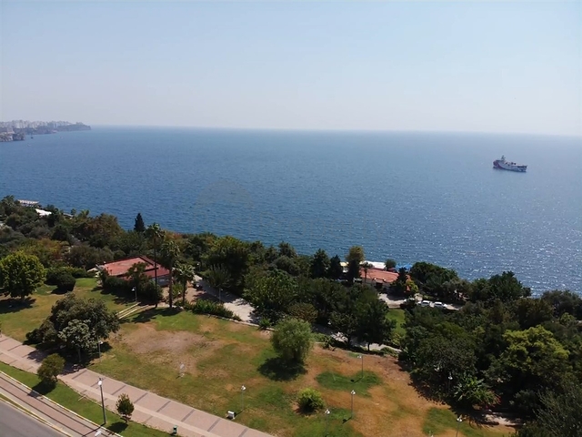 شقة 3 + 1 تطل على البحر الأبيض المتوسط في أنطاليا