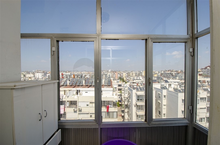 شقة 3 + 1 تطل على البحر الأبيض المتوسط في أنطاليا