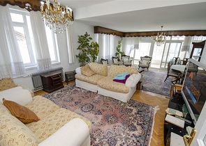 شقة 3 + 1 تطل على البحر الأبيض المتوسط في أنطاليا