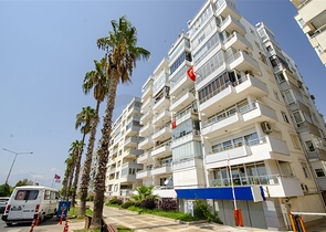 شقة 3 + 1 تطل على البحر الأبيض المتوسط في أنطاليا