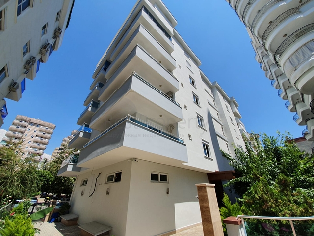 شقة غرفتين وصالة ضمن مجمع سكني في مهموتلار / الانيا 