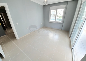 شقة غرفتين وصالة ضمن مجمع سكني في مهموتلار / الانيا 