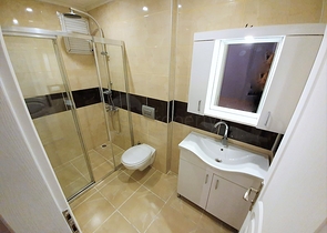 شقة غرفتين وصالة ضمن مجمع سكني في مهموتلار / الانيا 