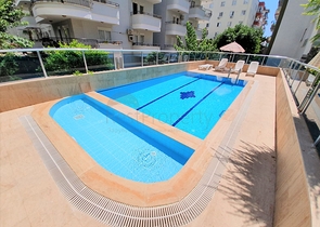 شقة غرفتين وصالة ضمن مجمع سكني في مهموتلار / الانيا 