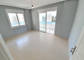 شقة غرفتين وصالة ضمن مجمع سكني في مهموتلار / الانيا 