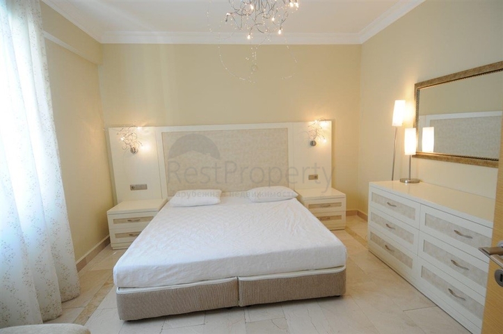 ضمن اشهر مجمعات الانيا - شقة مفروشة غرفتين وصالة 