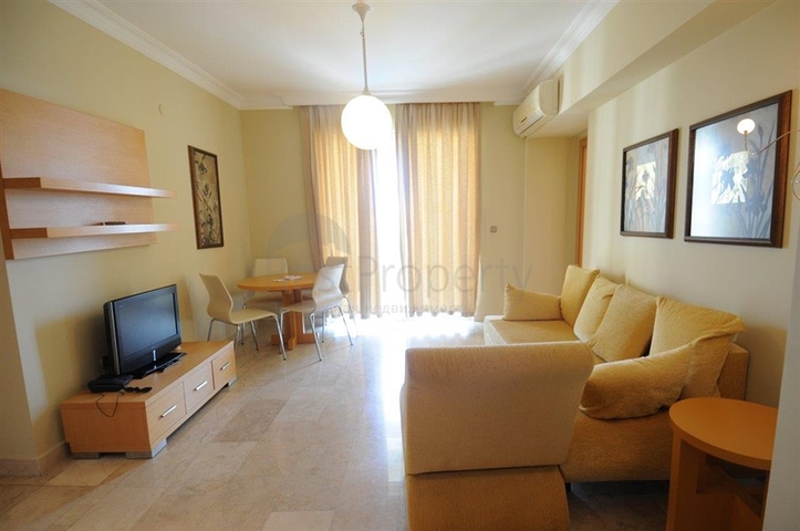 ضمن اشهر مجمعات الانيا - شقة مفروشة غرفتين وصالة 