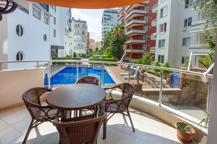 شقة تصميم غرفتين وصالة - مؤثثة - ضمن مجمع سكني في مهموتلار / الانيا 