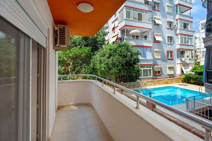 شقة تصميم غرفتين وصالة - مؤثثة - ضمن مجمع سكني في مهموتلار / الانيا 