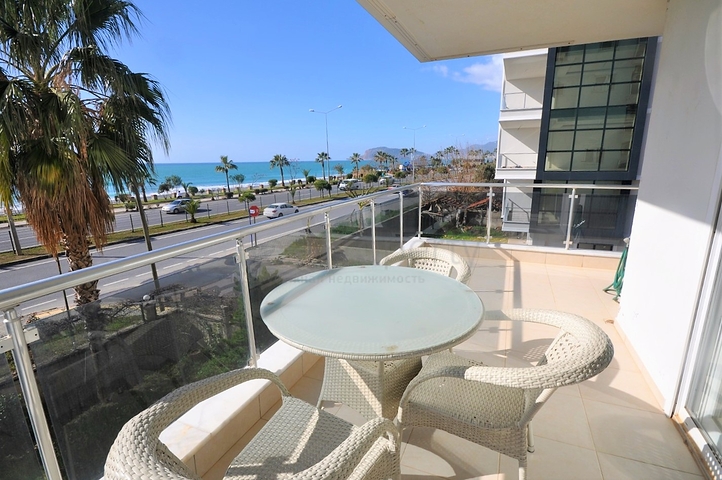 اطلالة بحر مباشرة - غرفتين وصالة ضمن مجمع سكني في كاستل / الانيا 