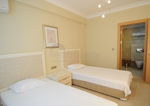 شقة غرفتين وصالة ضمن مجمع نطام فندقي في الانيا 