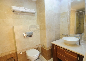 شقة غرفتين وصالة ضمن مجمع نطام فندقي في الانيا 