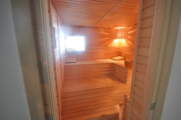 اول خط على البحر - شقة مفروشة غرفة وصالة في كاستل / الانيا 