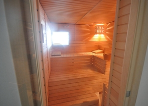 اول خط على البحر - شقة مفروشة غرفة وصالة في كاستل / الانيا 