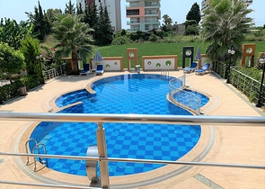 غرفة وصالة باطلالة بحرية في منطقة كاستل الراقية / الانيا 