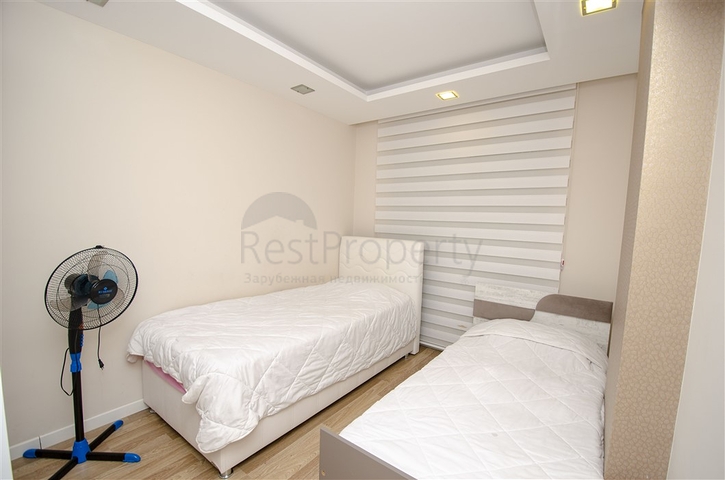 شقة 2 + 1 مع الأثاث 250 متر من البحر في أنطاليا  