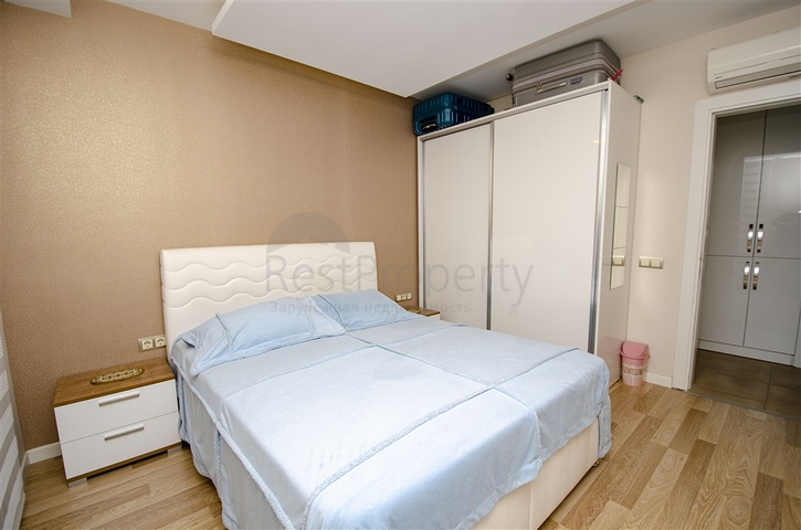 شقة 2 + 1 مع الأثاث 250 متر من البحر في أنطاليا  