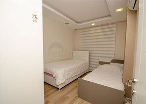 شقة 2 + 1 مع الأثاث 250 متر من البحر في أنطاليا  