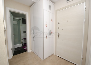 شقة 2 + 1 مع الأثاث 250 متر من البحر في أنطاليا  