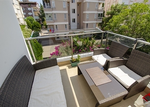 شقة 2 + 1 مع الأثاث 250 متر من البحر في أنطاليا  