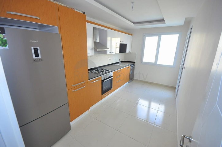 شقة غرفتين وصالة بمطبخ منفصل ضمن مجمع حديث في مهموتلار / الانيا 