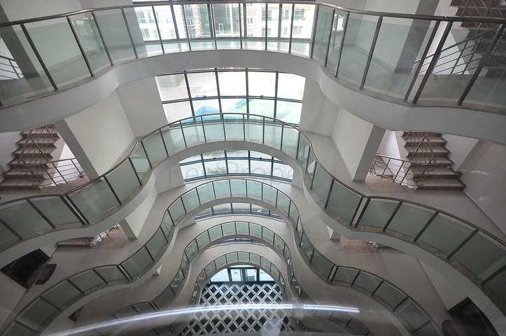 شقة غرفتين وصالة بمطبخ منفصل ضمن مجمع حديث في مهموتلار / الانيا 