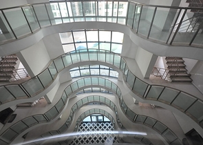 شقة غرفتين وصالة بمطبخ منفصل ضمن مجمع حديث في مهموتلار / الانيا 