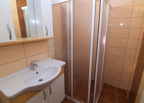 شقة غرفة وصالة مفروشة في مهموتلار / الانيا 