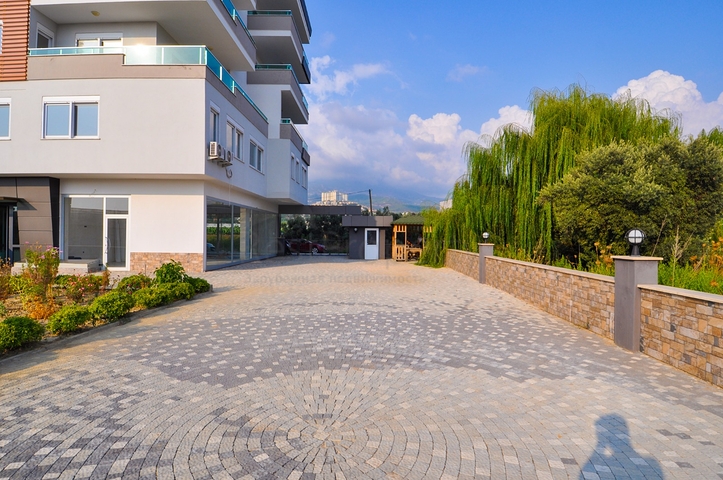 شقة غرفة وصالة باطلالة رائعة في كارجي جاك / الانيا 