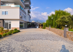 شقة غرفة وصالة باطلالة رائعة في كارجي جاك / الانيا 