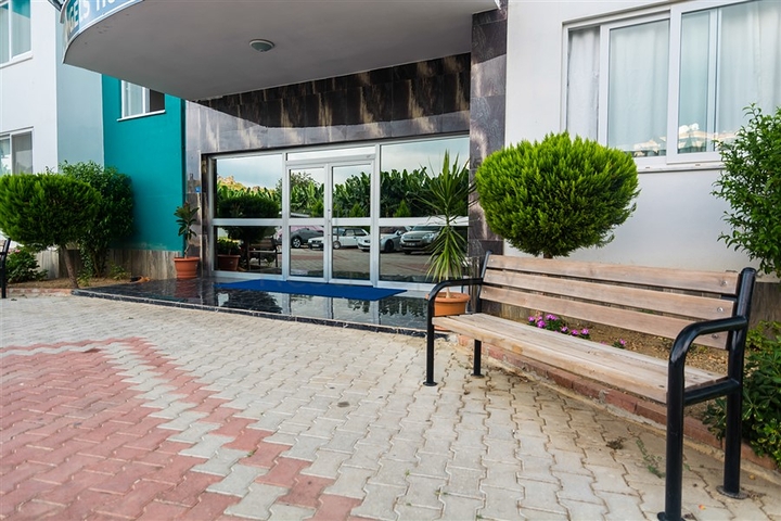 شقة غرفة وصالة ضمن مجمع سكني في مهموتلار / الانيا 