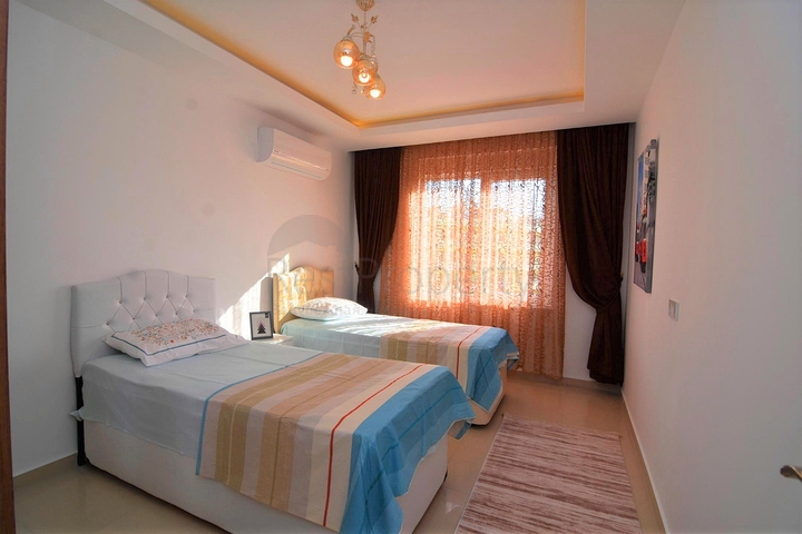 شقة غرفتين وصالة مفروشة ضمن مجمع سكني في مهموتلار / الانيا 