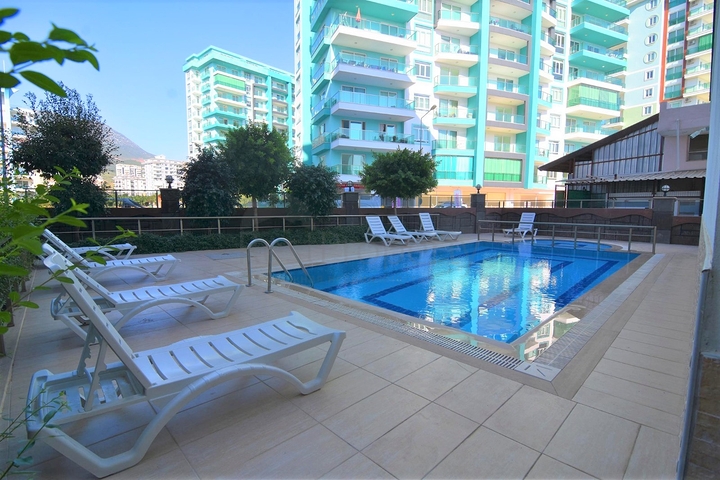 شقة غرفتين وصالة مفروشة ضمن مجمع سكني في مهموتلار / الانيا 