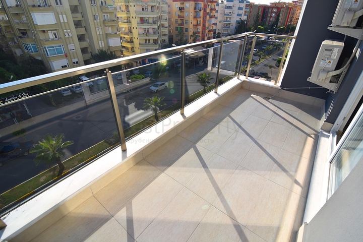 شقة غرفتين وصالة مفروشة ضمن مجمع سكني في مهموتلار / الانيا 