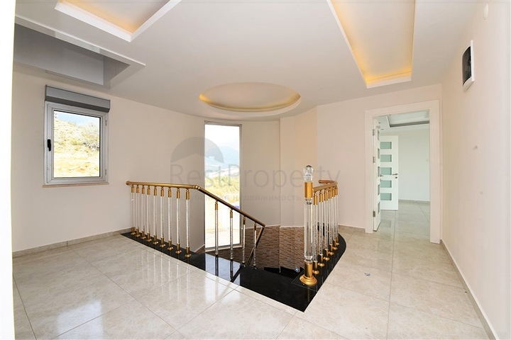 فيلا مستقلة مع مسبح خاص في كارجي جاك / الانيا 