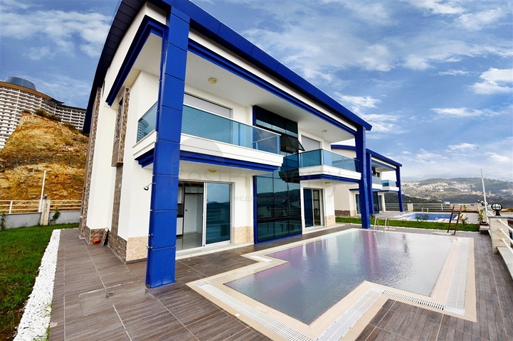 فيلا مستقلة مع مسبح خاص في كارجي جاك / الانيا 