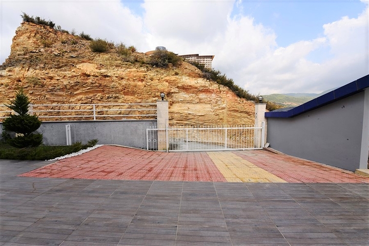 فيلا مستقلة مع مسبح خاص في كارجي جاك / الانيا 