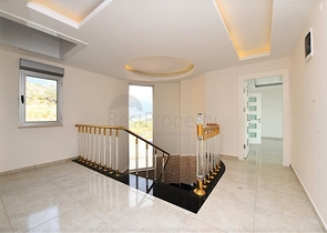 فيلا مستقلة مع مسبح خاص في كارجي جاك / الانيا 