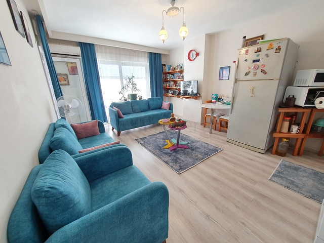 شقة اقتصادية ضمن منطقة حيوية في مهموتلار / الانيا 