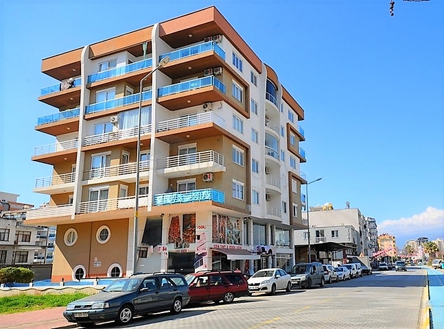 شقة اقتصادية ضمن منطقة حيوية في مهموتلار / الانيا 