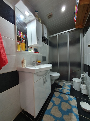 شقة اقتصادية ضمن منطقة حيوية في مهموتلار / الانيا 