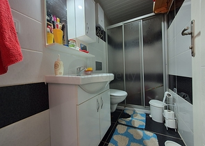 شقة اقتصادية ضمن منطقة حيوية في مهموتلار / الانيا 