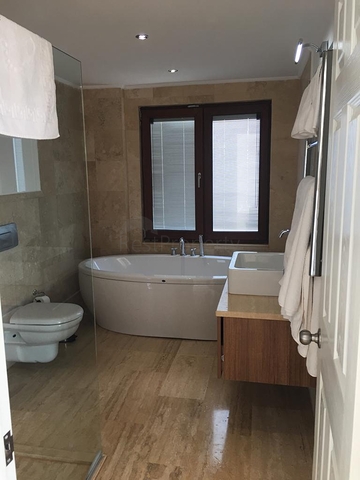 فيلات حصرية مطلة على البحر 5+1 في كالكان