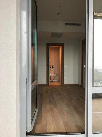 شقة غرفة وصالة ضمن مجمع سكني حديث في سارير / اسطنبول الاوربية 